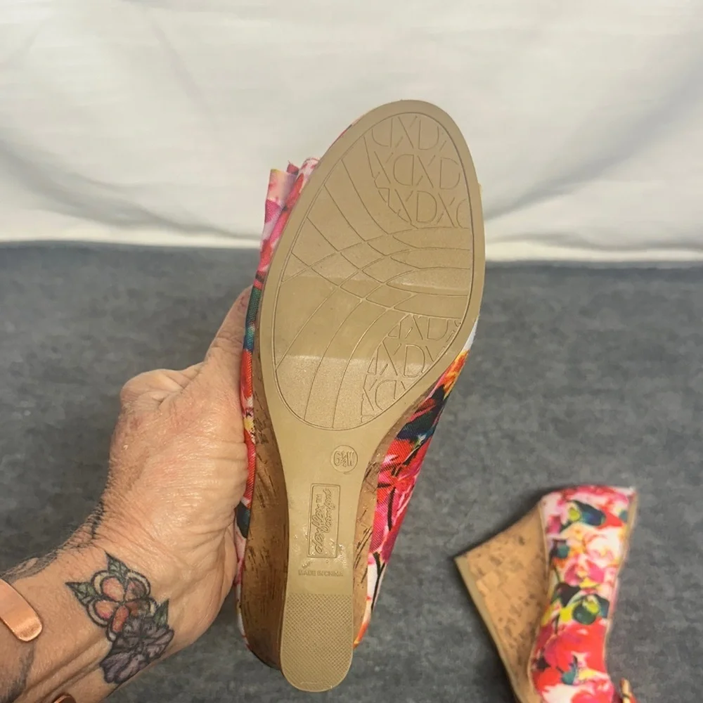 Dexflex Comfort Shoes Womens 6.5 Floral Wedge Bowtie Heels Colorful Peep Toe